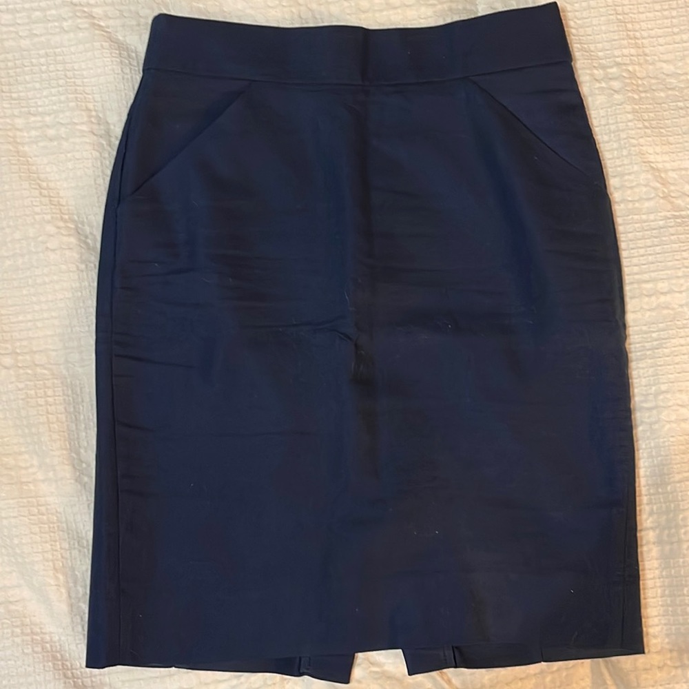 Staple! Navy blue pencil skirt